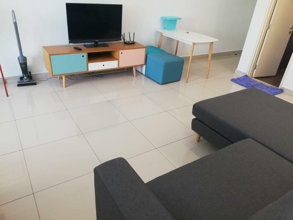 2 Carpark Gep 5 Star Hotel Bed & Sofa Studio Seri Kembangan Exterior foto