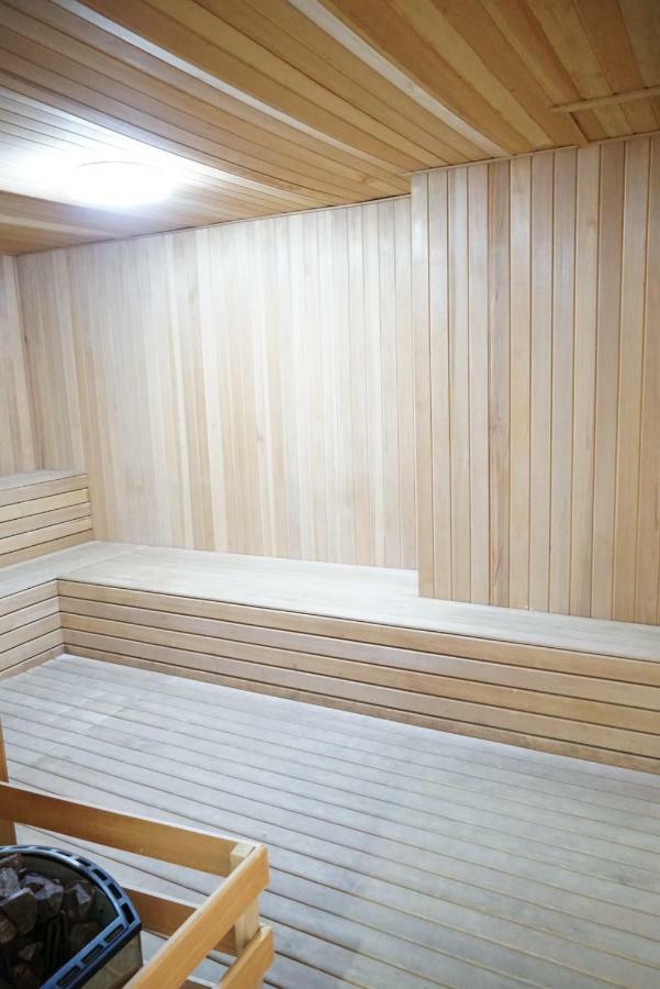 2 Carpark Gep 5 Star Hotel Bed & Sofa Studio Seri Kembangan Exterior foto